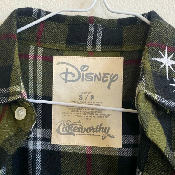 Cakeworthy Disney Peter Pan Flannel - Picture 2 of 4